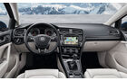 Das Cockpit des VW Golf Variant