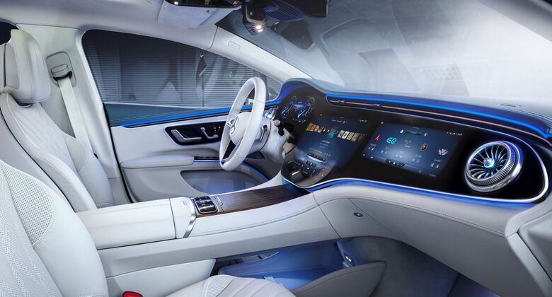 Digitale Cockpits und Displays, Mercedes