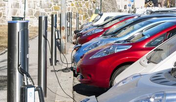 Elektromobilität E-Auto Ladesäule Strom