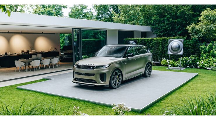 Land Rover Houses 2024