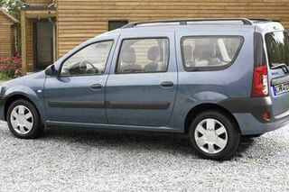 Firmenauto Vergleichstest Dacia Logan Mcv Und Skoda Roomster